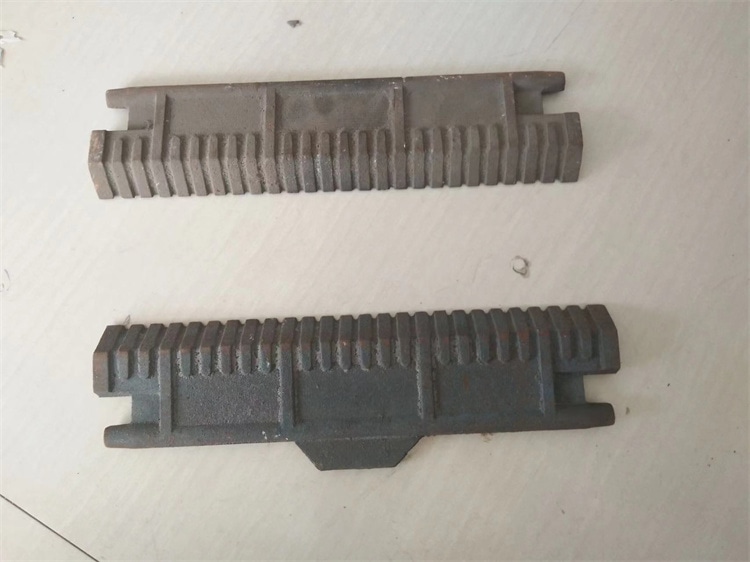 鱗片式爐排配件